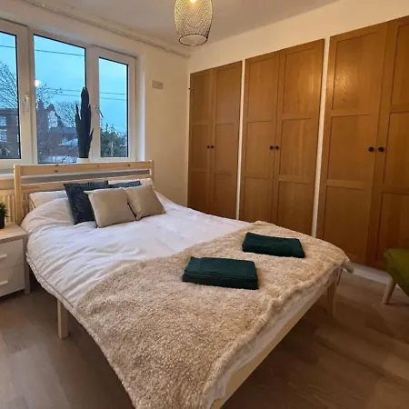 Holiday home Louise Avenue - Contractors Long By Shortstayuk Bristol